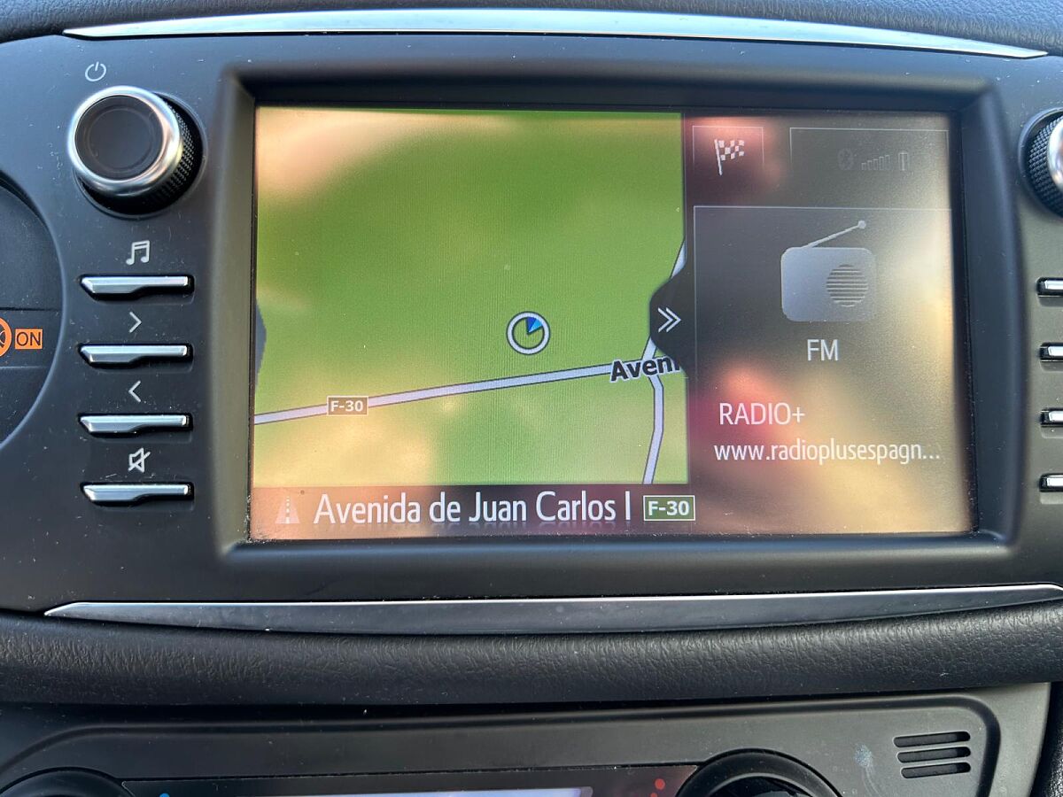 TOYOTA YARIS ADVANCE 1.5 HYBRID AUTO SPANISH LHD IN SPAIN 35000 MILES 2017